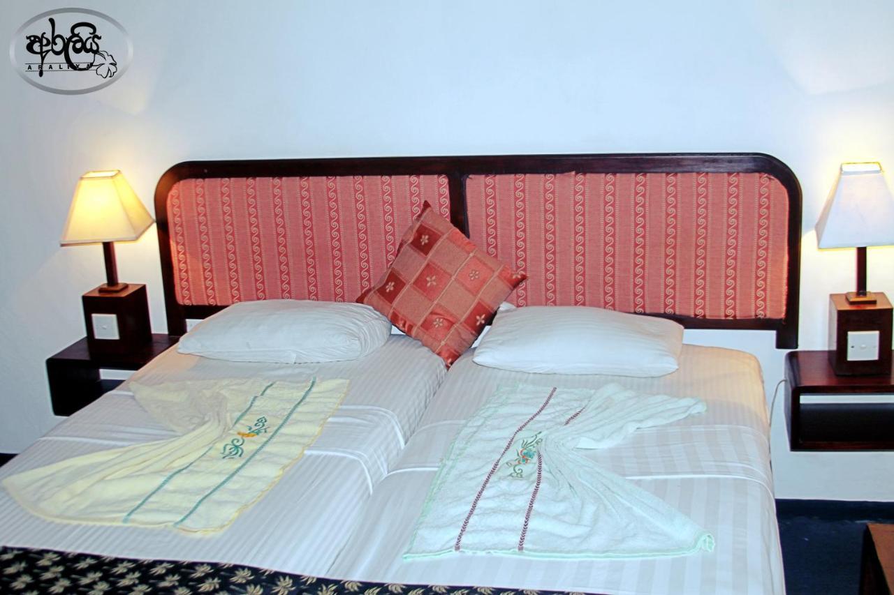 Hotel Araliya Villa Балапития Екстериор снимка